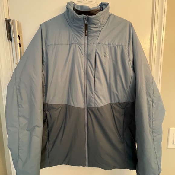 LL Bean Men’s Stretch Packaway Jacket (L LONG in subtle two-toned blue) - Picture 2 of 10